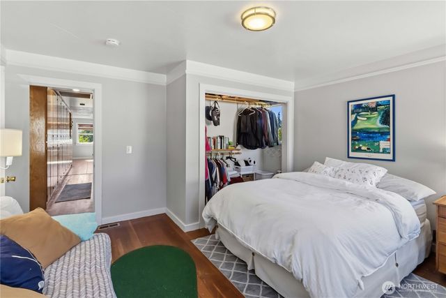 1921 Mt Brynion Road, Kelso, WA 98626