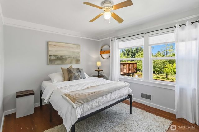 1921 Mt Brynion Road, Kelso, WA 98626