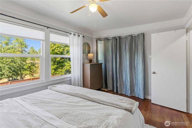 1921 Mt Brynion Road, Kelso, WA 98626