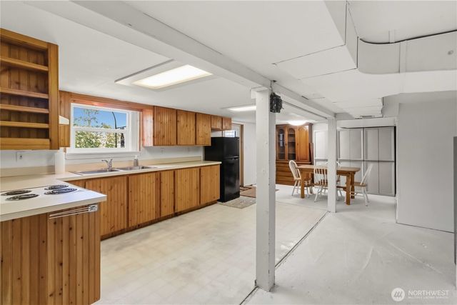 1921 Mt Brynion Road, Kelso, WA 98626