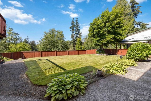 1921 Mt Brynion Road, Kelso, WA 98626