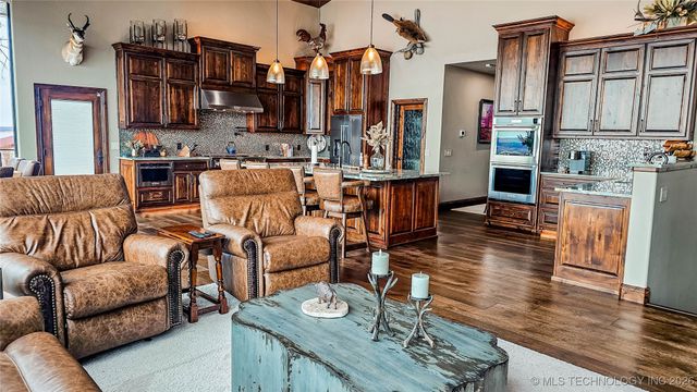 417188 Mockingbird Lane, Eufaula, OK 74432