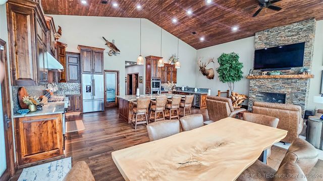 417188 Mockingbird Lane, Eufaula, OK 74432