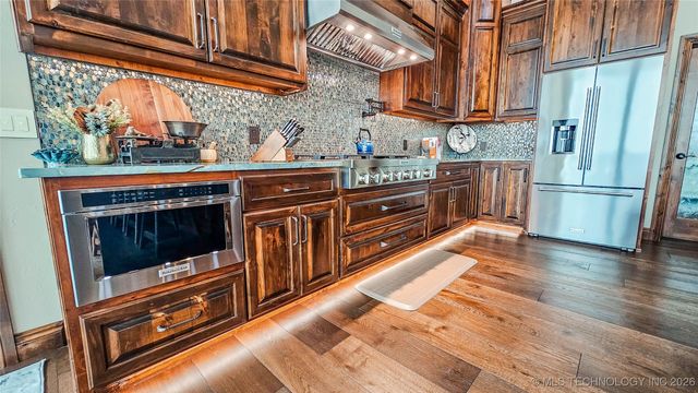 417188 Mockingbird Lane, Eufaula, OK 74432