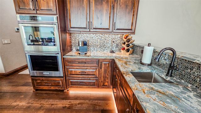 417188 Mockingbird Lane, Eufaula, OK 74432