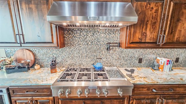 417188 Mockingbird Lane, Eufaula, OK 74432