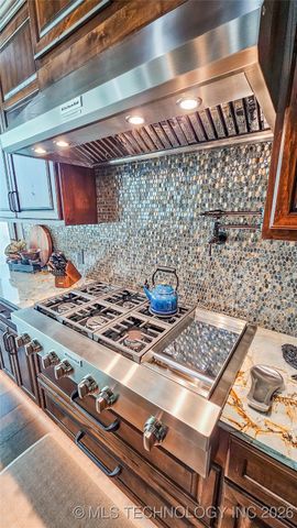 417188 Mockingbird Lane, Eufaula, OK 74432