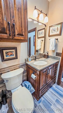 417188 Mockingbird Lane, Eufaula, OK 74432