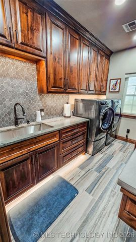 417188 Mockingbird Lane, Eufaula, OK 74432