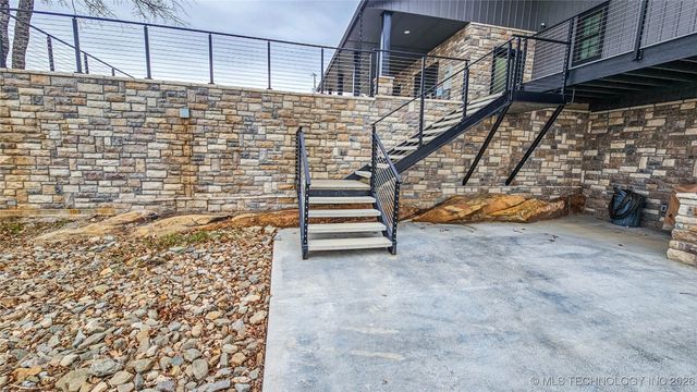 417188 Mockingbird Lane, Eufaula, OK 74432