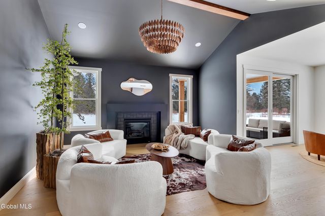 116 Schuurman Road, Schodack, NY 12033