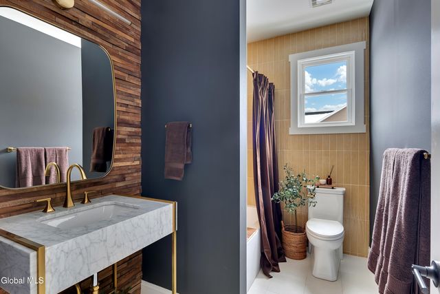 116 Schuurman Road, Schodack, NY 12033