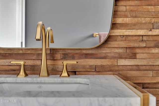 116 Schuurman Road, Schodack, NY 12033