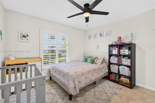 2220 NE 68th St 1012, Fort Lauderdale, FL 33308