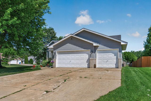 1831 73rd Street, Hugo, MN 55038