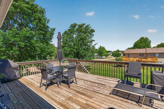1831 73rd Street, Hugo, MN 55038