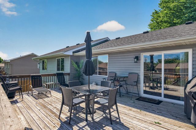1831 73rd Street, Hugo, MN 55038