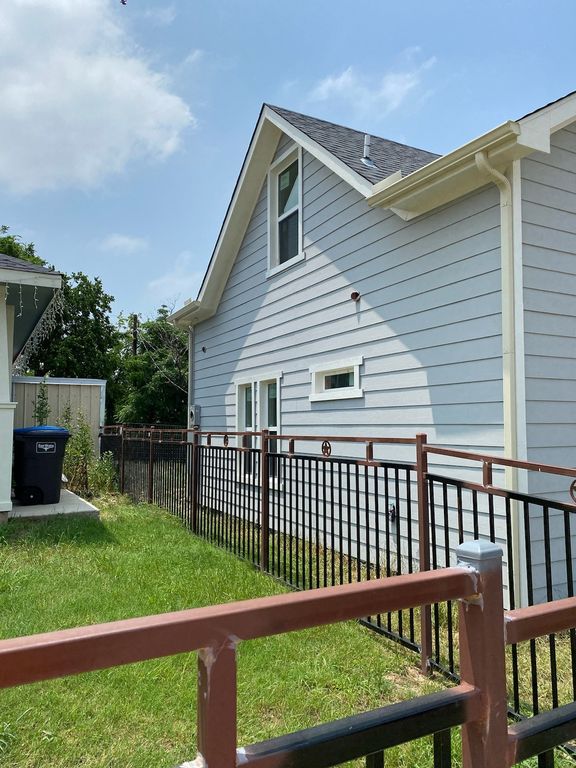 1424 Bessie Street, Fort Worth, TX 76104 — photo 2