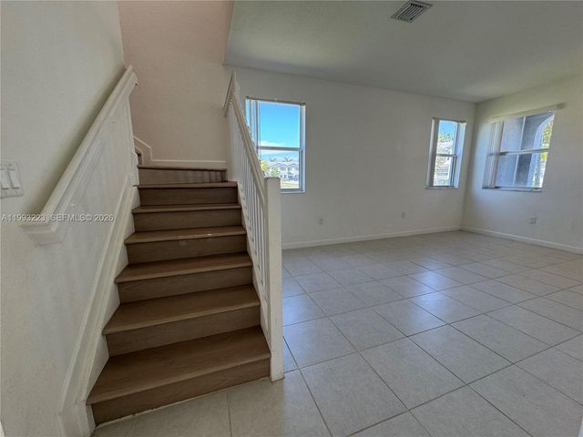 1110 SE 27th Ter 1110, Homestead, FL 33035