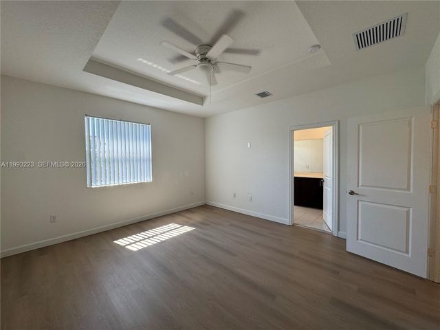 1110 SE 27th Ter 1110, Homestead, FL 33035