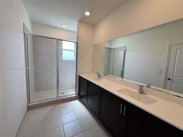 1110 SE 27th Ter 1110, Homestead, FL 33035