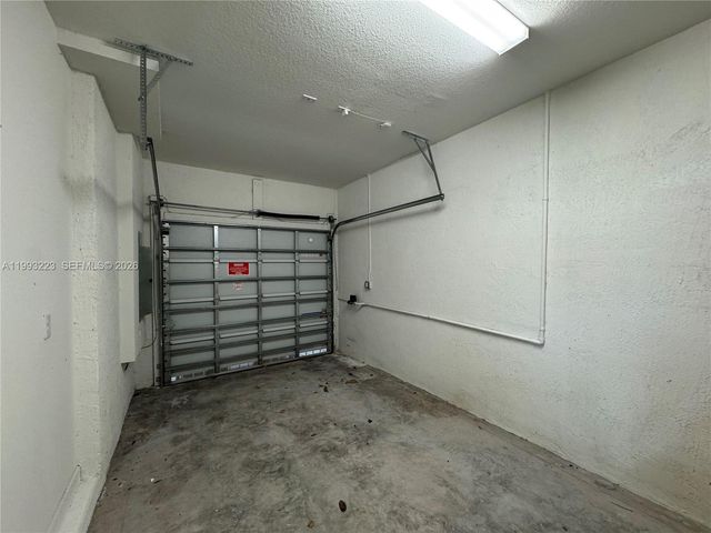 1110 SE 27th Ter 1110, Homestead, FL 33035