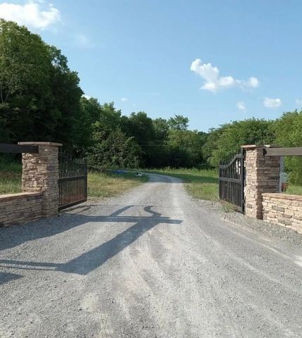 2315 Holloway Rd, Lebanon, TN 37090