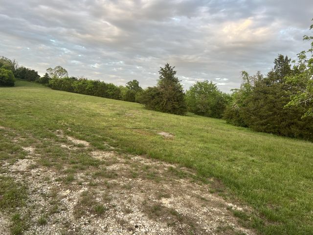 2315 Holloway Rd, Lebanon, TN 37090