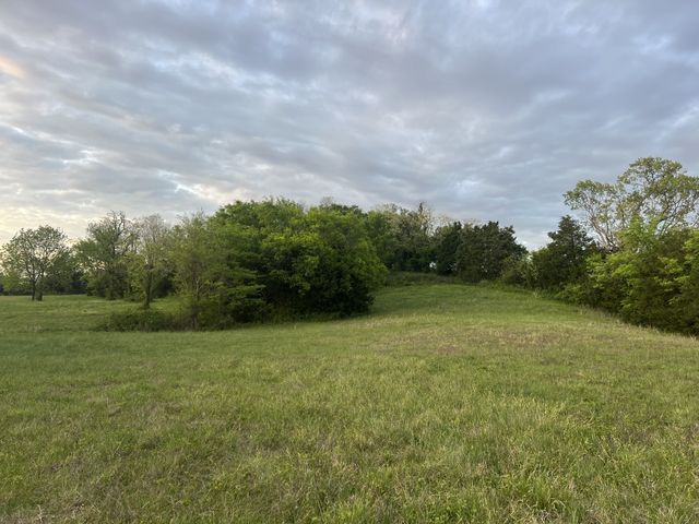 2315 Holloway Rd, Lebanon, TN 37090