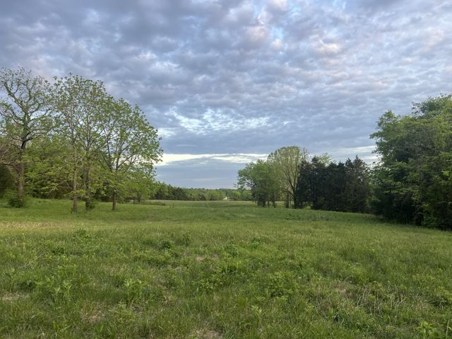 2315 Holloway Rd, Lebanon, TN 37090