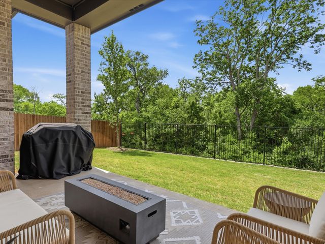 518 Hidden Creek Parkway, Van Alstyne, TX 75495
