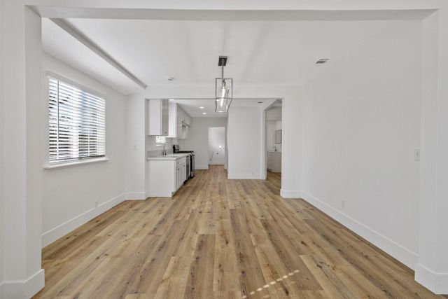 1404 Kaweah Street, Hanford, CA 93230