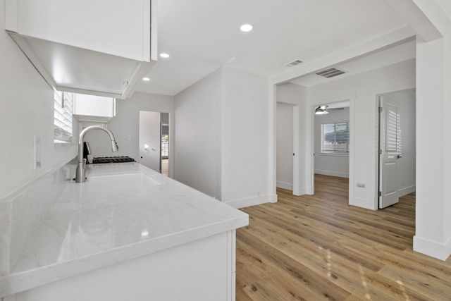 1404 Kaweah Street, Hanford, CA 93230