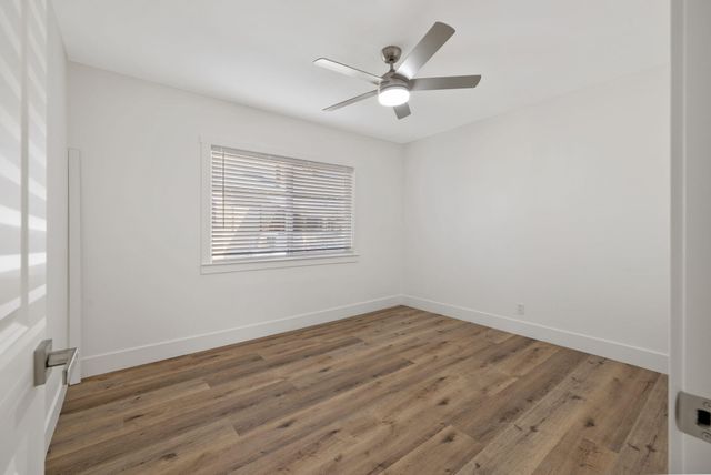 1404 Kaweah Street, Hanford, CA 93230