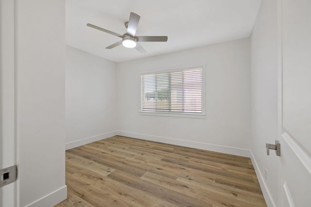 1404 Kaweah Street, Hanford, CA 93230