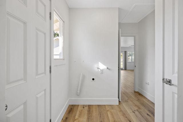 1404 Kaweah Street, Hanford, CA 93230