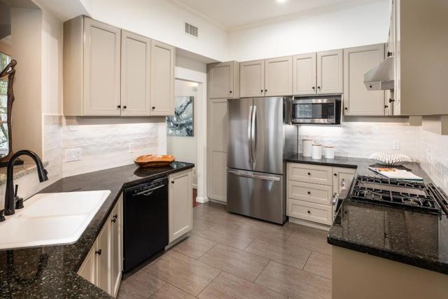 903 W Dana Street, Mountain View, CA 94041