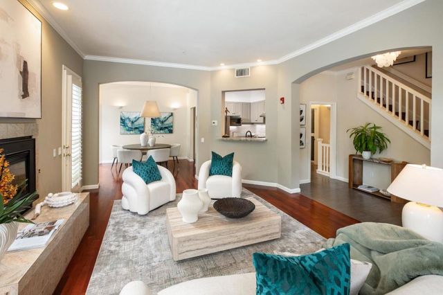 903 W Dana Street, Mountain View, CA 94041