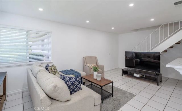 1009 S Mantle 138B, Santa Ana, CA 92705