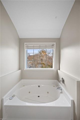 506 Whisper Walk WALK, Chesapeake, VA 23322