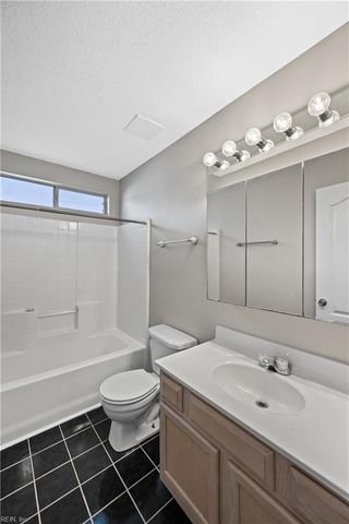 506 Whisper Walk WALK, Chesapeake, VA 23322