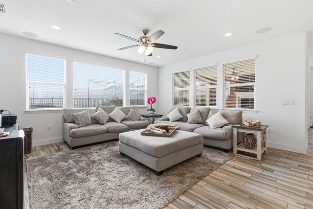 17726 Griswold Ct, Lathrop, CA 95330