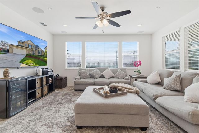 17726 Griswold Ct, Lathrop, CA 95330