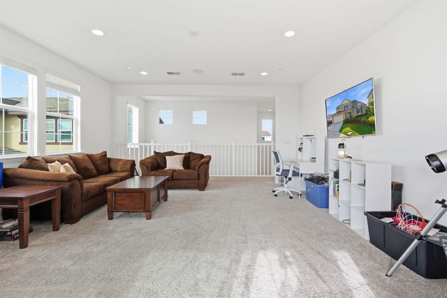 17726 Griswold Ct, Lathrop, CA 95330