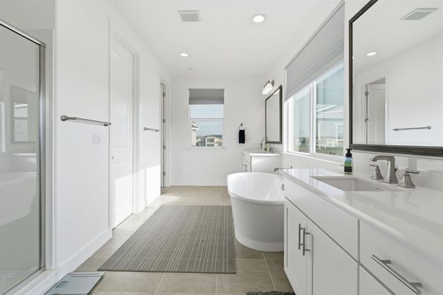 17726 Griswold Ct, Lathrop, CA 95330