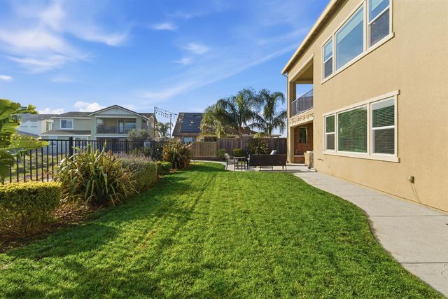 17726 Griswold Ct, Lathrop, CA 95330