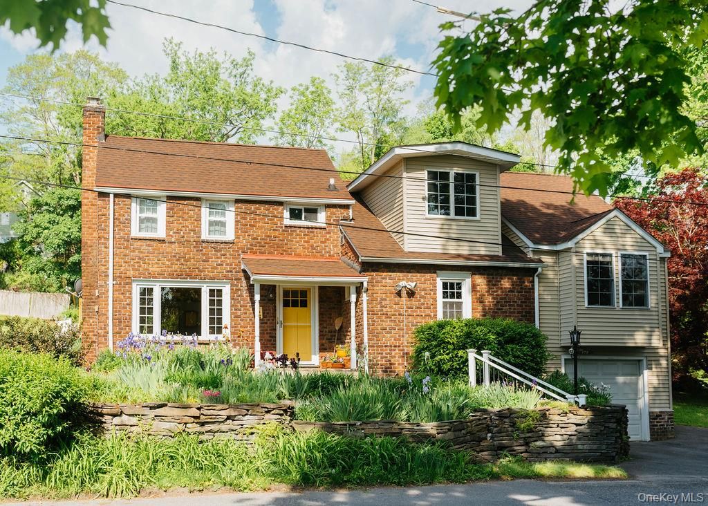 178 Hoyt Street, Port Ewen, NY 12466