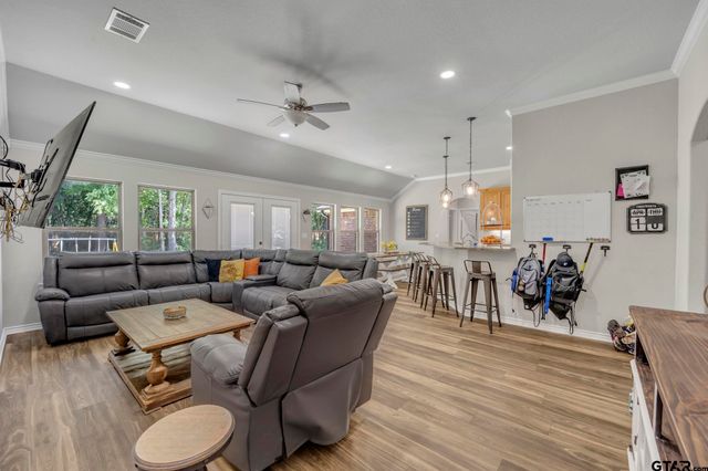 11867 Berrycreek Cir, Frankston, TX 75763
