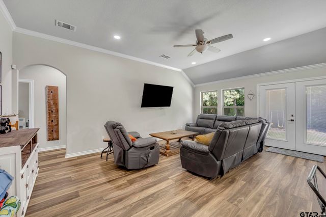 11867 Berrycreek Cir, Frankston, TX 75763