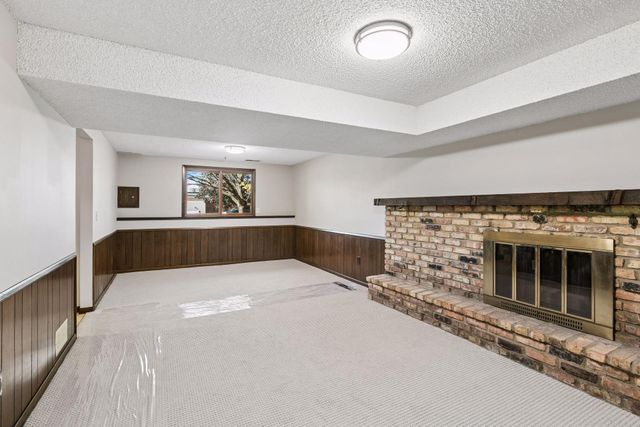 2904 Louisiana Avenue N, Crystal, MN 55427
